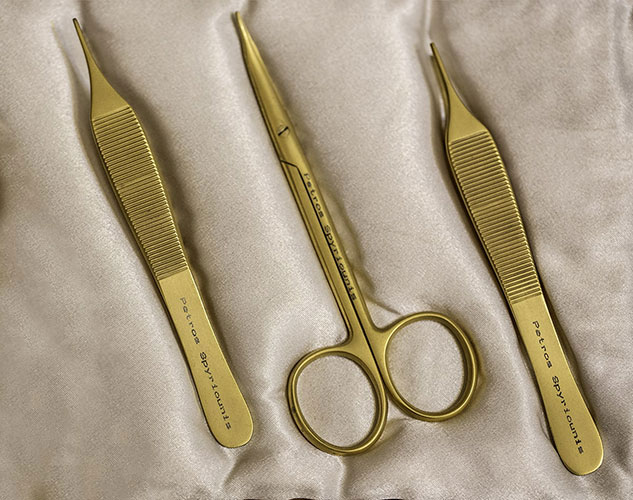 εργαλεία χειρουργικά